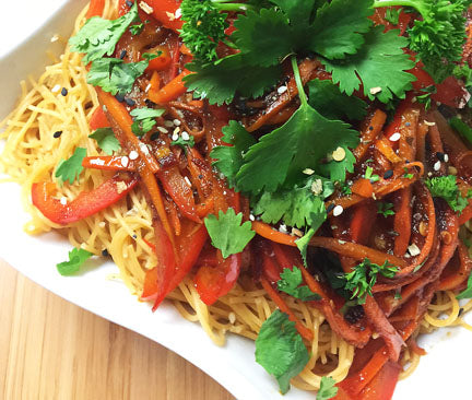 stir fry noodles with veggies and thai sauce