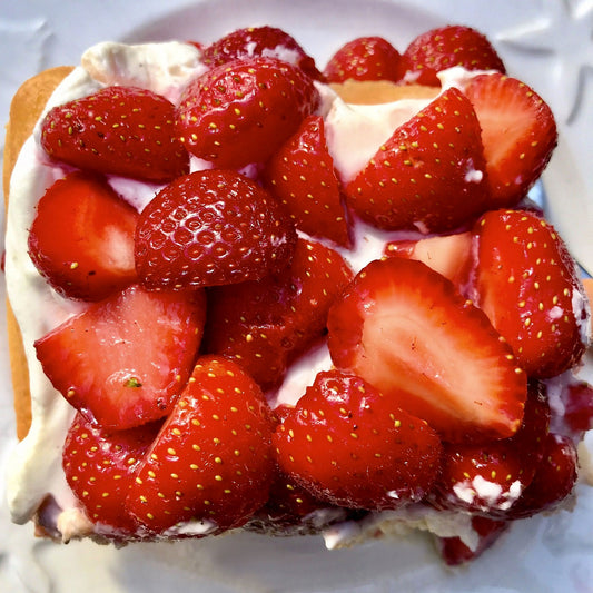 Elderflower Balsamic Strawberries with Mascarpone