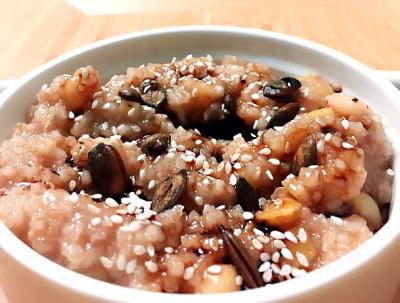 Ashure (Turkish Pudding)