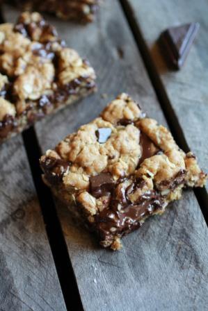 Healthy Dark Chocolate Chunk Oatmeal Cookie Bars