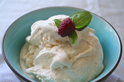 Raspberry Balsamic Ice Cream