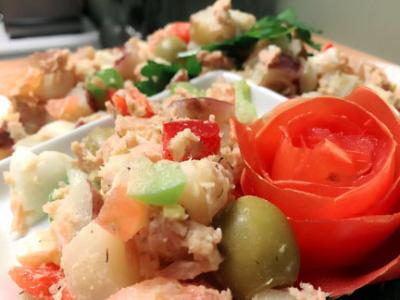 Pipirrana (Spanish potato salad)